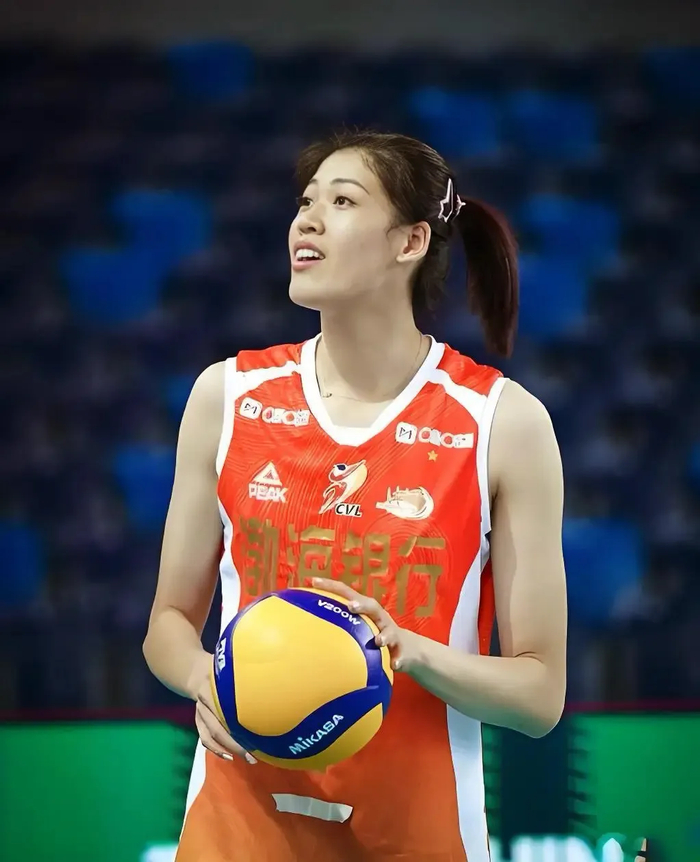 旺财28手机版-心疼李盈莹！国家队核心靠保鲜膜+扶他林硬扛，朱婷的悲剧又重演|女排|中国女排|康复|运动员|伤病_新浪体育_新浪新闻